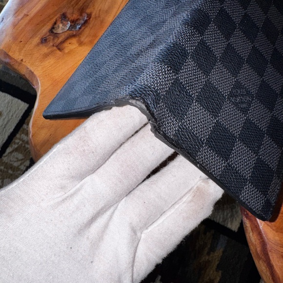 Louis Vuitton Damier Infini
Porte feiulle
Brazza Long Wallet Purse/authentic - Picture 9 of 17